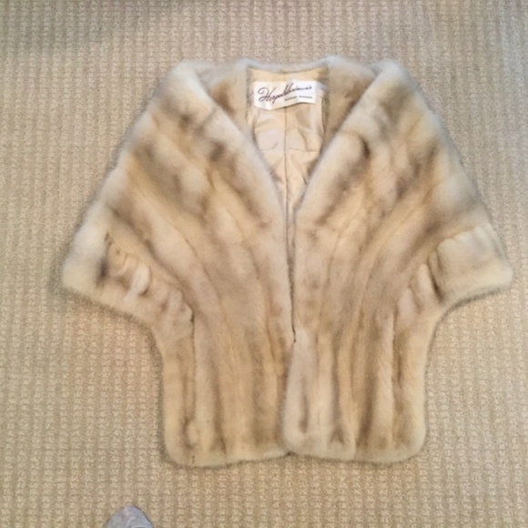 **FALL SALE** Stunning Mink Wrap - Picture 4 of 7